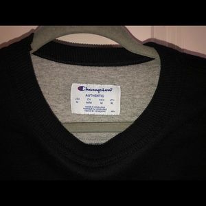 Champion Tops - Champion crewneck sweatshirt Champion Tops - Champion crewneck sweatshirt